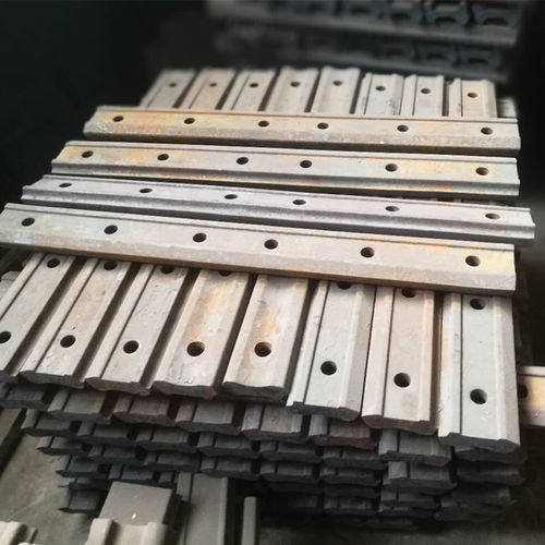 kingrail-high-quality-uic60-railway-fish-plates-in-q235b-55-steel