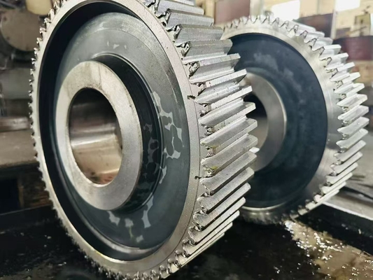 Professional and Industrial Manual Truck Gears with Heat Treatment Carburizing Quenching Hardness -45 HRC